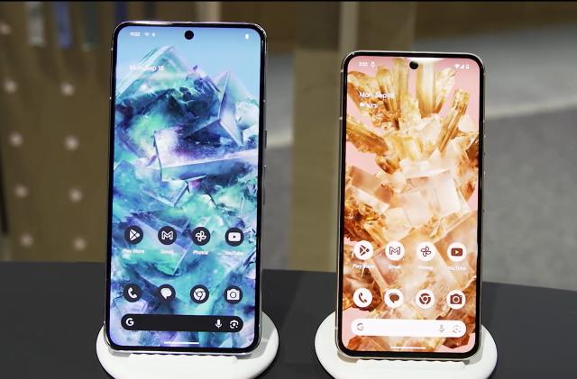 The two new Pixel phones side-by-side. 